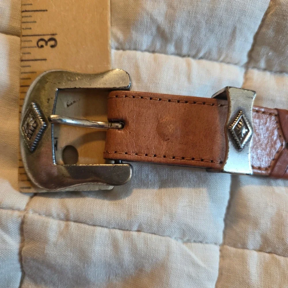 N/A woven leather
